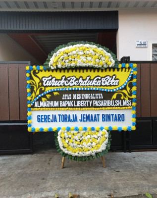 Papan Bunga Duka di Singosari